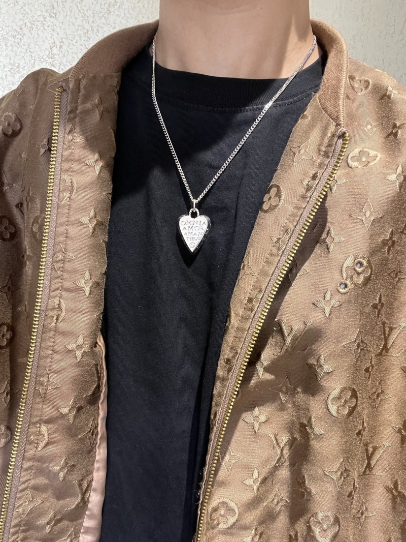 Gvc*1 necklaces